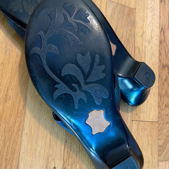 Born Black Sandals - Picture 3 of 4